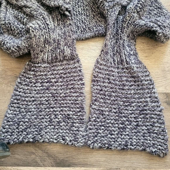Dex Shrug/Shawl - Picture 6 of 7